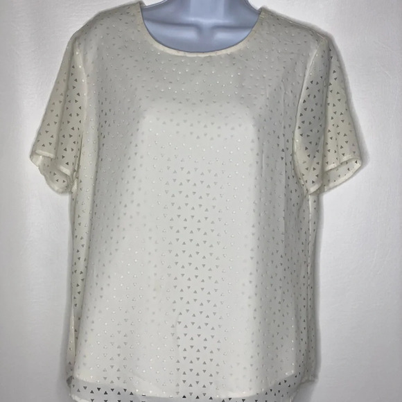 Banana Republic Factory Tops - Banana Republic factory women’s white triangle cutout short sleeve blouse Sz Sm